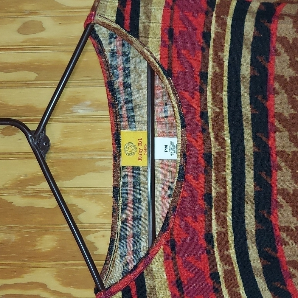 Ruby Red Top - Picture 2 of 6